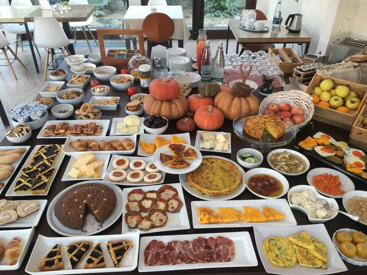 Home Holiday "Da Mamma" 阿尔巴 外观 照片